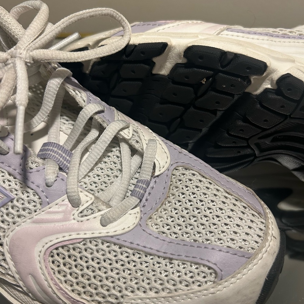 New Balance Women's White and Lavender Sneakers - Picture 9 of 13